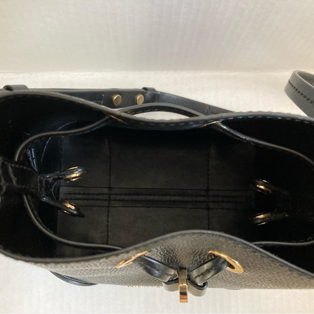 Michael Kors mercer gallery convertible small bucket bag - Picture 3 of 16
